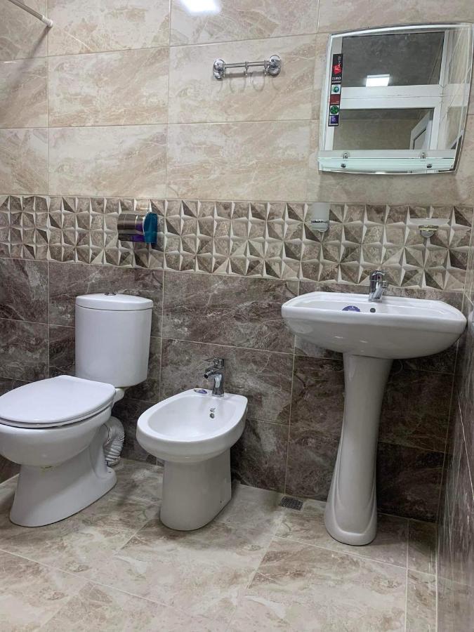 Hostel Saba Kutaisi Exteriör bild