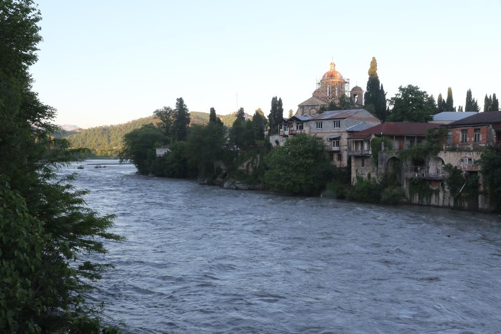 Hostel Saba Kutaisi Exteriör bild