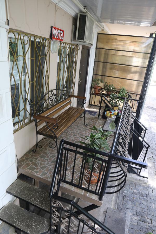 Hostel Saba Kutaisi Exteriör bild